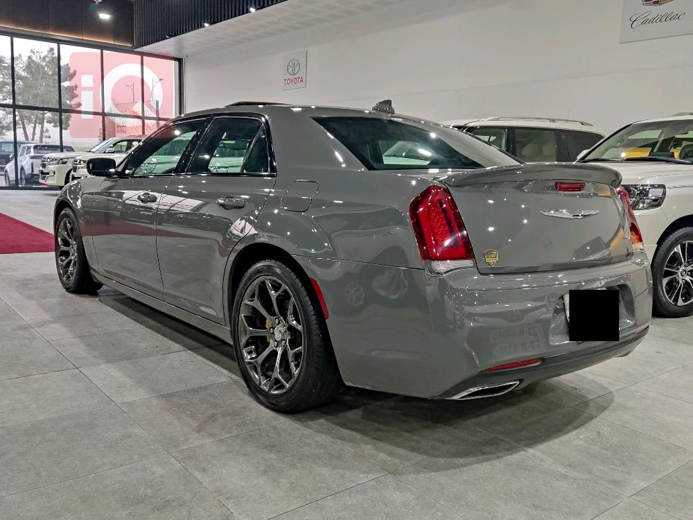 كرايسلر 300